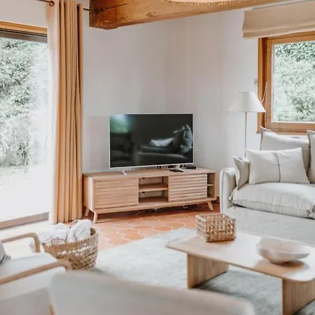 Avec Piscine Centre 5br/10p