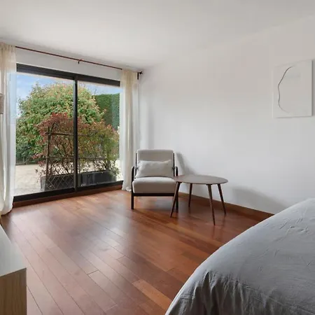 Apartmán Avec Piscine Centre 5br/10p *