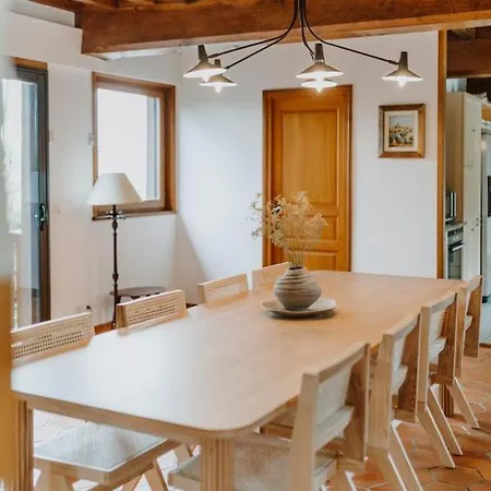 Apartmán Avec Piscine Centre 5br/10p