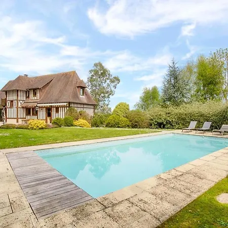 Avec Piscine Centre 5br/10p