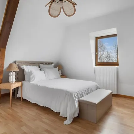 Avec Piscine Centre 5br/10p Apartment Deauville