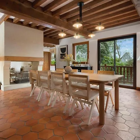 Apartment Avec Piscine Centre 5br/10p Deauville